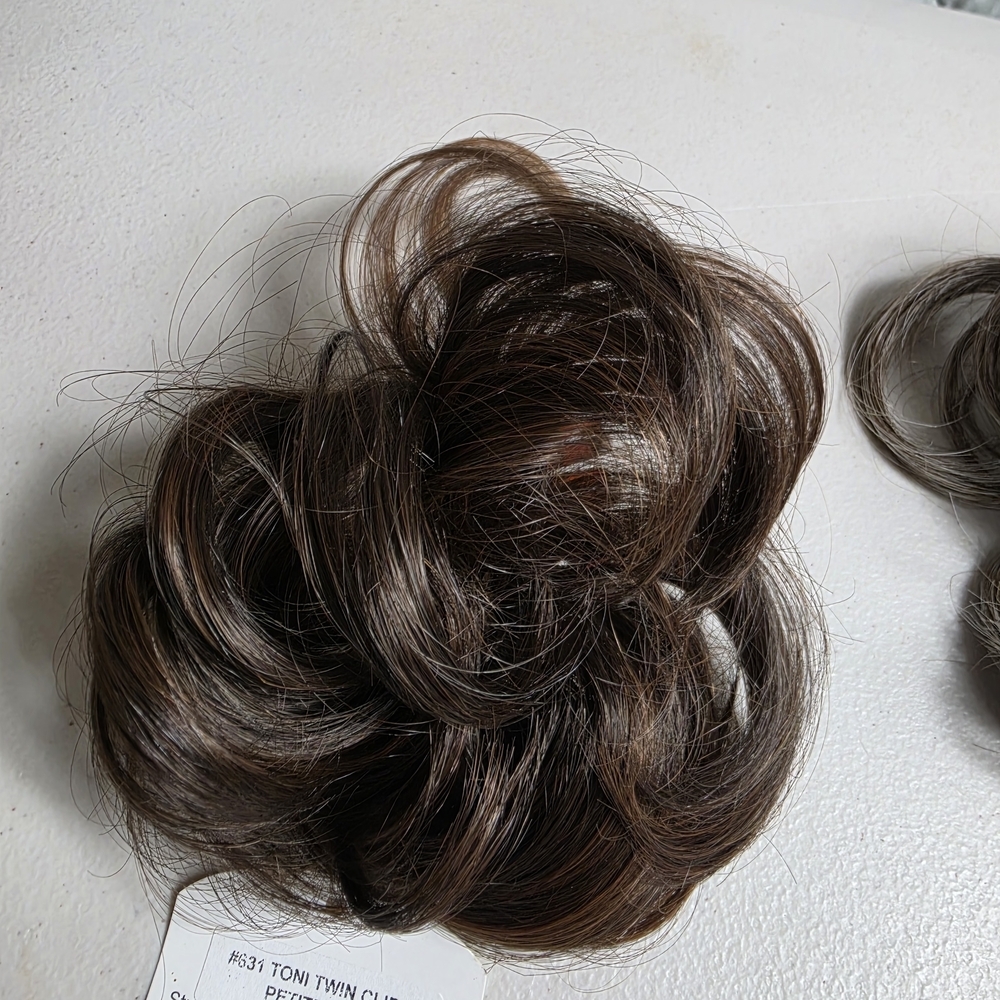 PonyTail Petite HF Hair Clip in R6/30H Brown - Picture 2 of 8